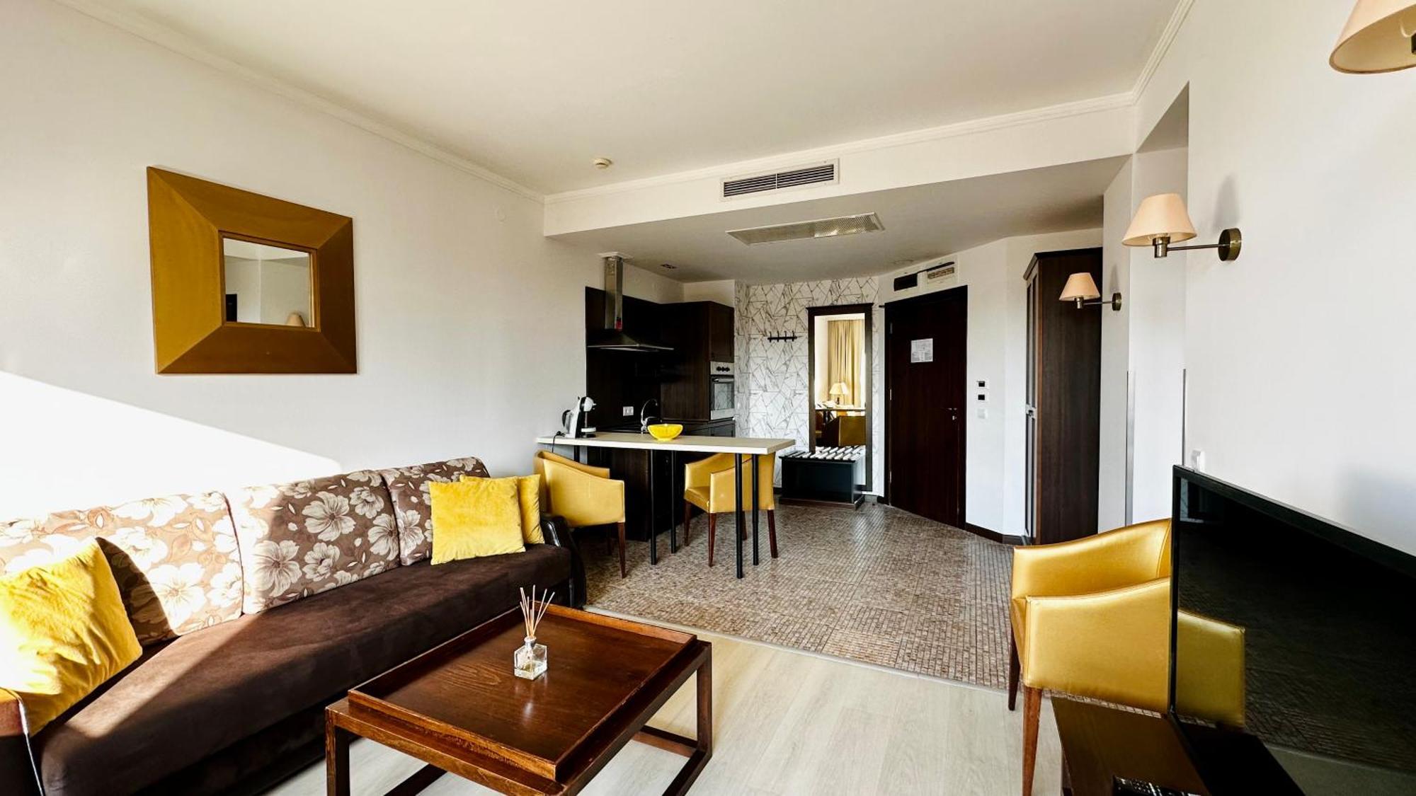 Royal Beach - Modern & Private Apartments In Center סאני ביץ' מראה חיצוני תמונה